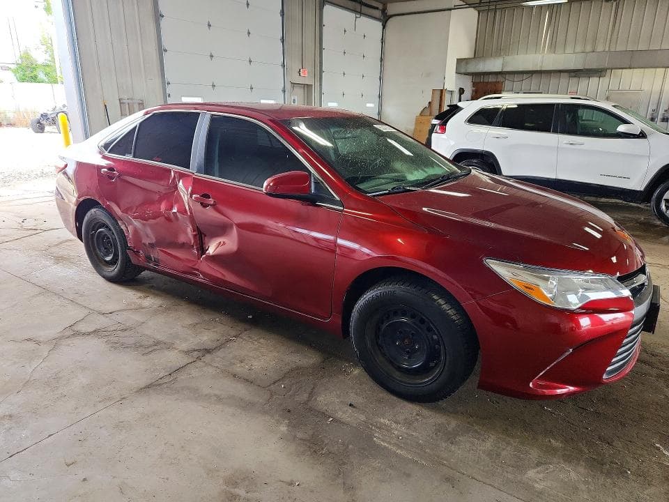 2017 TOYOTA CAMRY LE 4