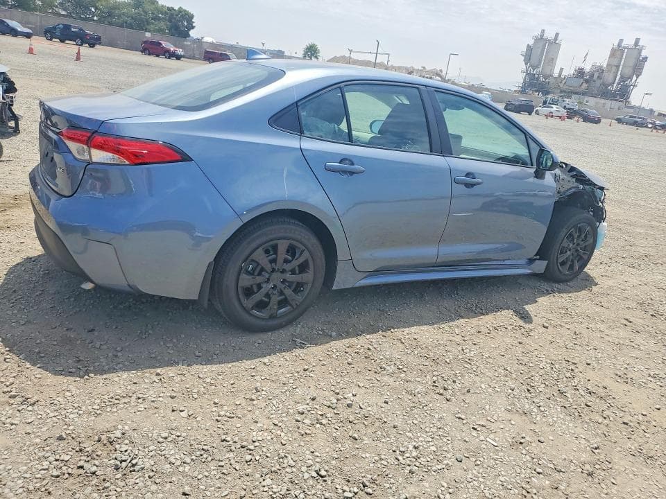 2026 TOYOTA COROLLA LE 3