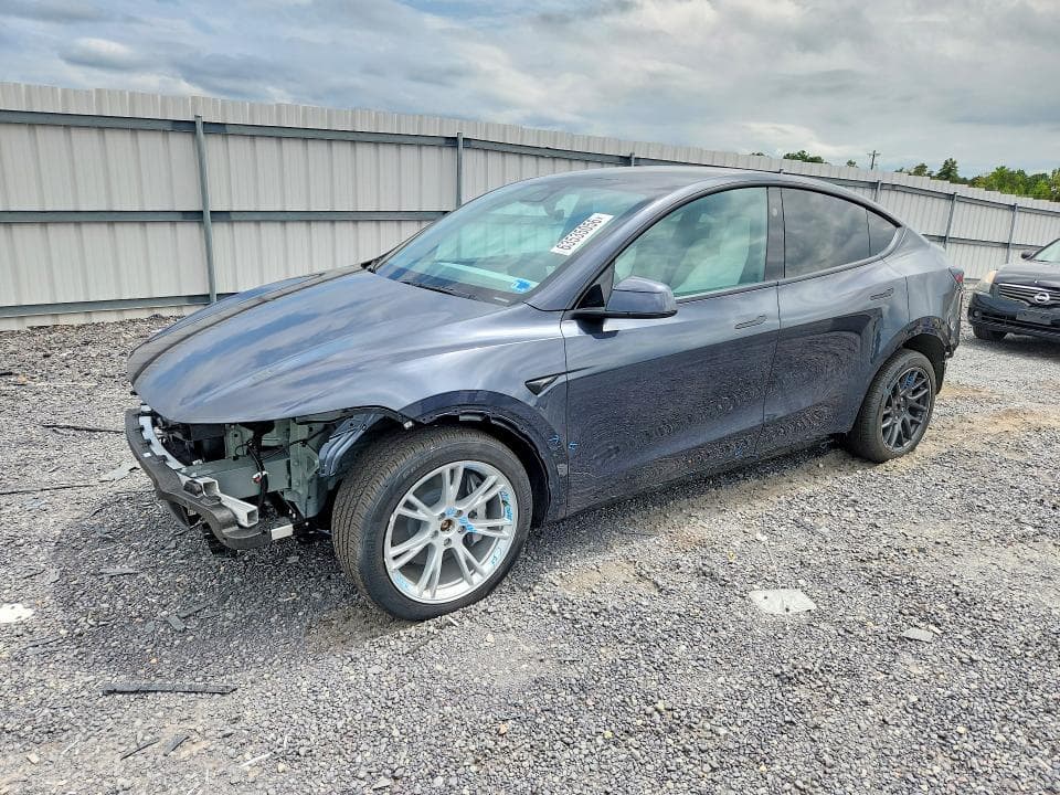 2026 TESLA MODEL Y - 1