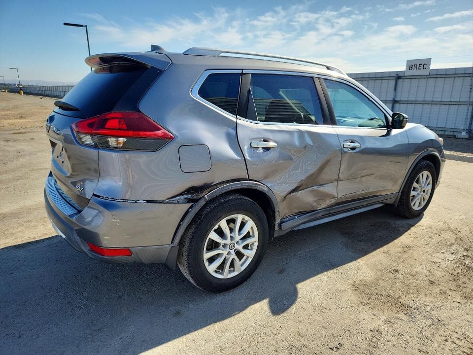 2018 NISSAN ROGUE SV 3