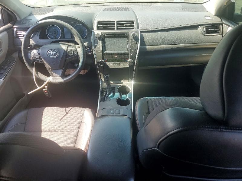 2017 TOYOTA CAMRY HYBRID LE 8