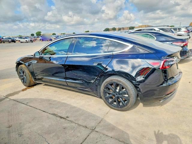 2018 TESLA MODEL 3 2