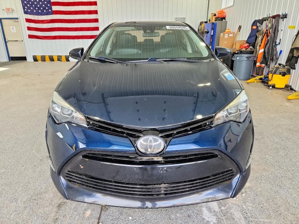 2018 TOYOTA COROLLA XLE 5