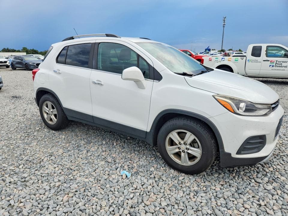 2018 CHEVROLET TRAX 1LT 4