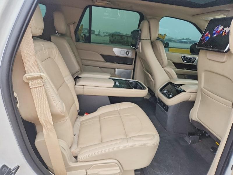 2020 LINCOLN NAVIGATOR RESERVE 11