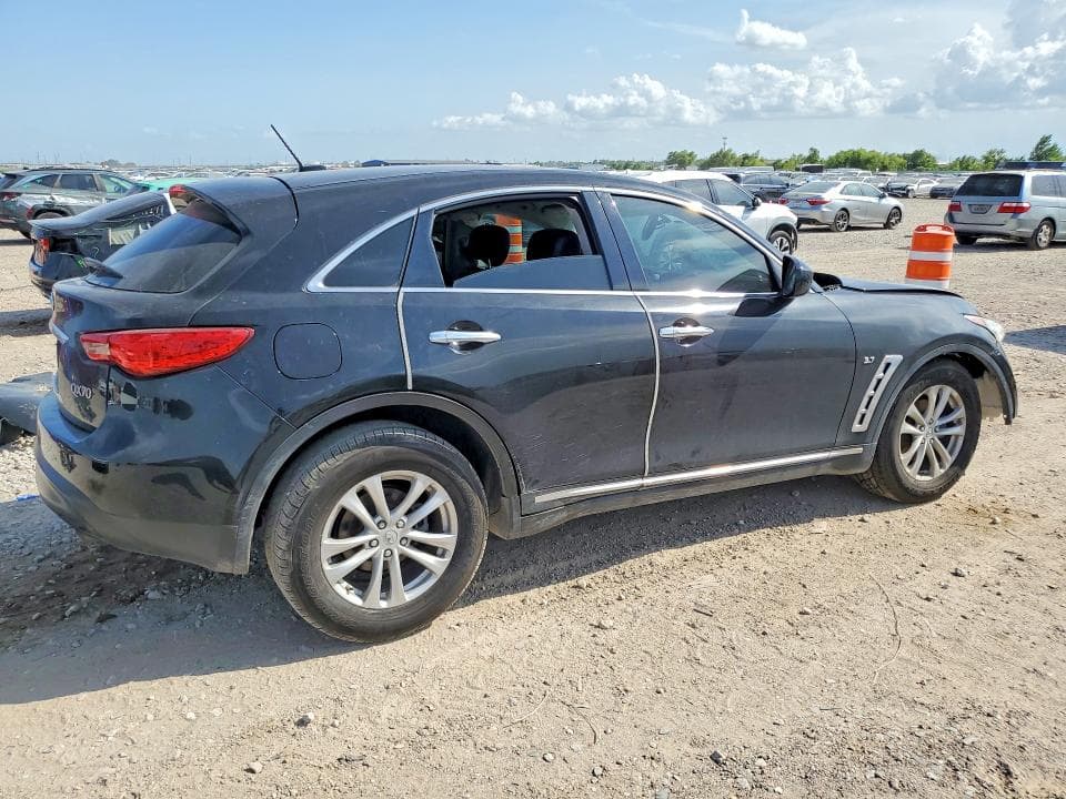 2017 INFINITI QX70 BASE 3