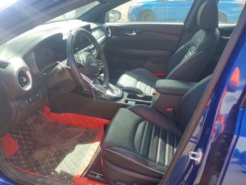 2023 KIA FORTE GT LINE 7