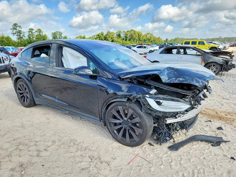 2022 TESLA MODEL X 4