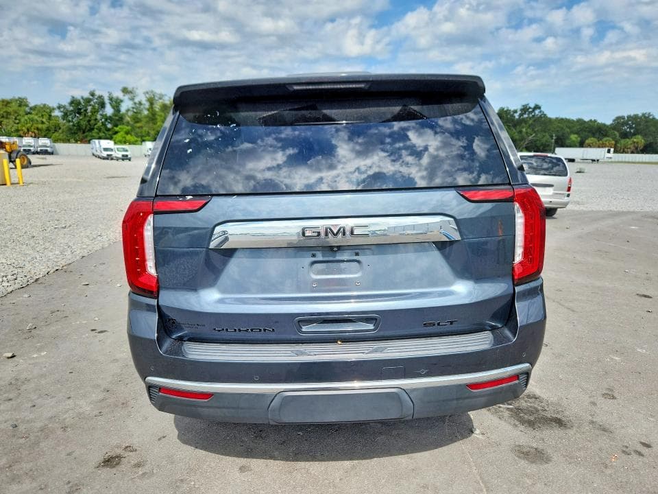 2021 GMC YUKON SLT 6