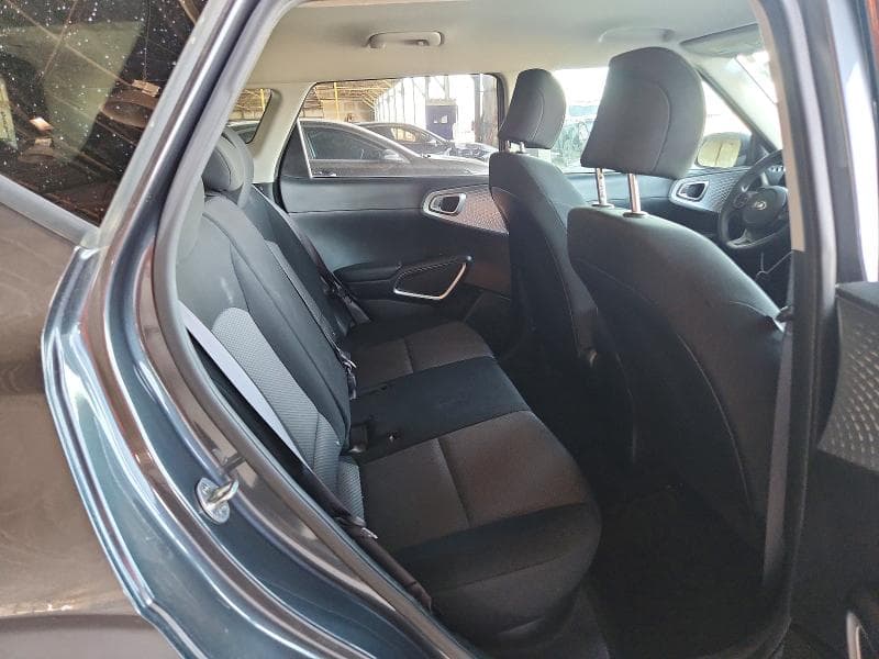 2021 KIA SOUL LX 10