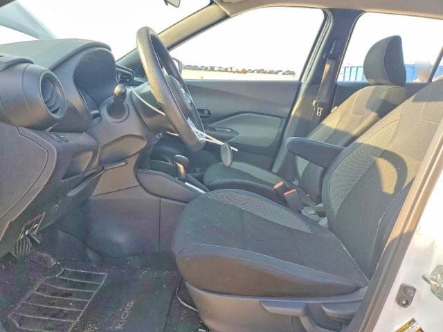 2018 NISSAN KICKS S 7