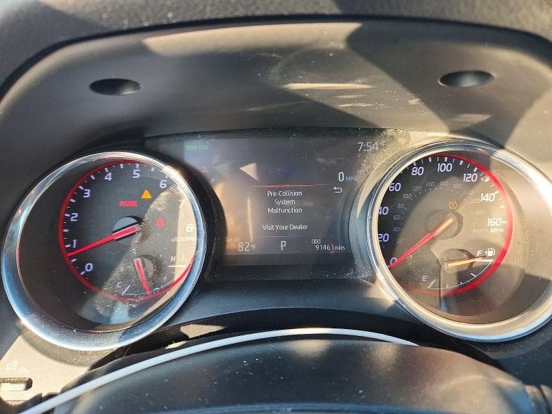 2019 TOYOTA CAMRY XSE 9
