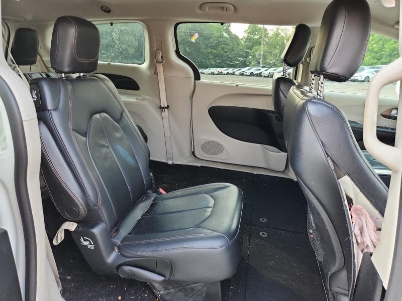 2017 CHRYSLER PACIFICA TOURING L 11