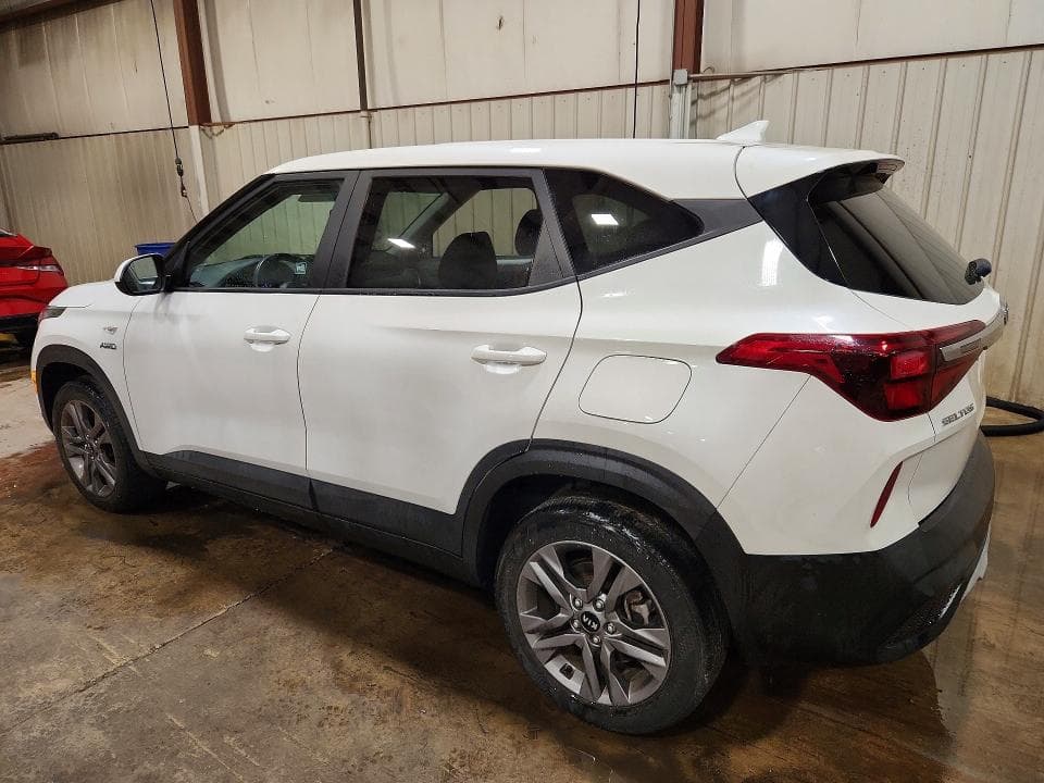 2021 KIA SELTOS LX 2