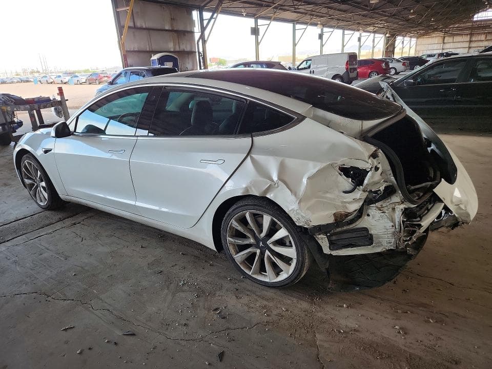 2018 TESLA MODEL 3 2