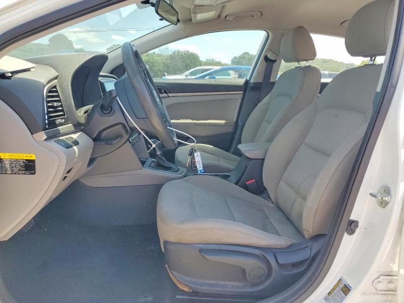 2017 HYUNDAI ELANTRA SE 7