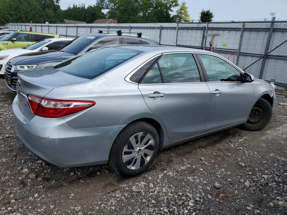 2017 TOYOTA CAMRY LE 3