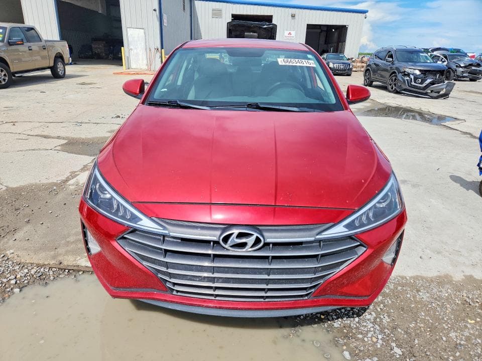 2019 HYUNDAI ELANTRA SE 5