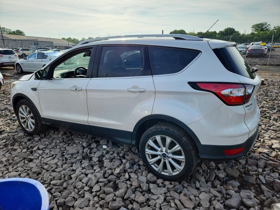 2017 FORD ESCAPE TITANIUM 2