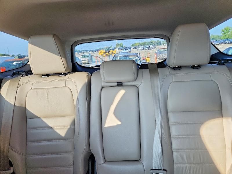 2017 FORD ESCAPE TITANIUM 10