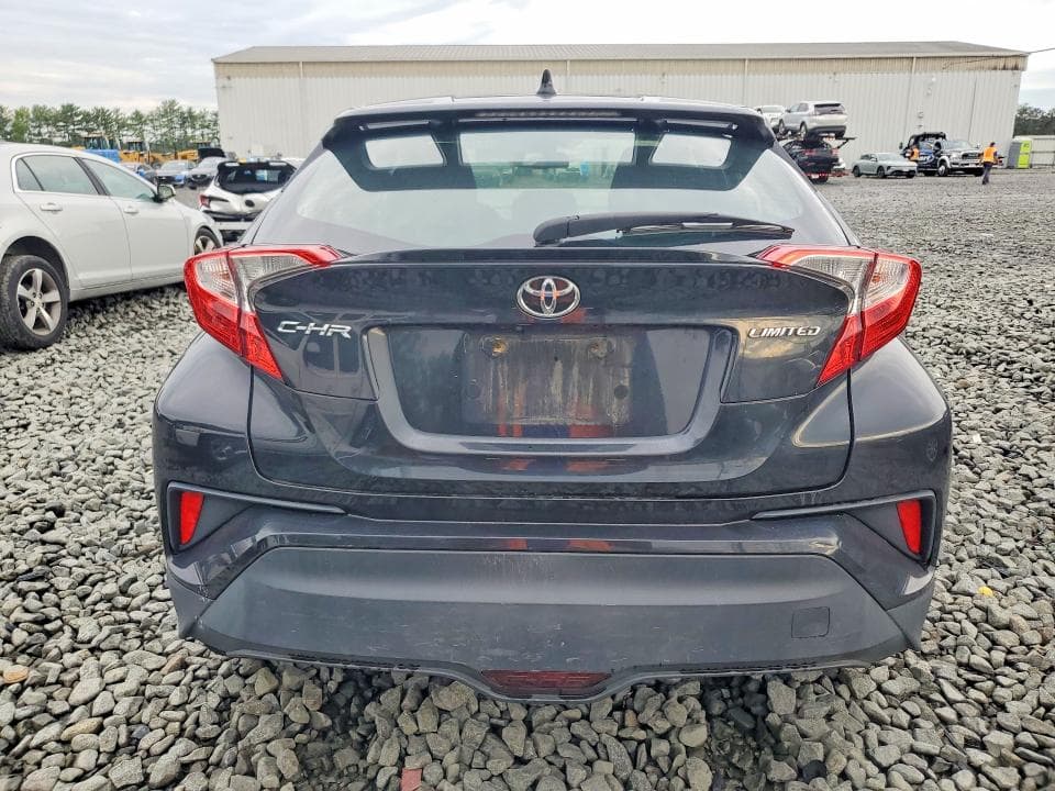2019 TOYOTA C-HR LIMITED 6