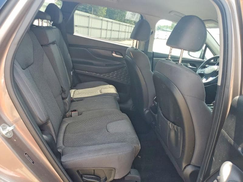 2020 HYUNDAI SANTA FE SE 11