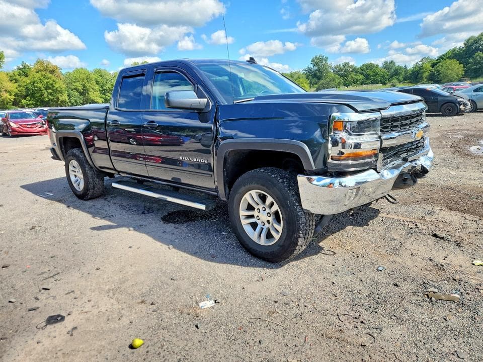 2017 CHEVROLET SILVERADO K1500 LT 4