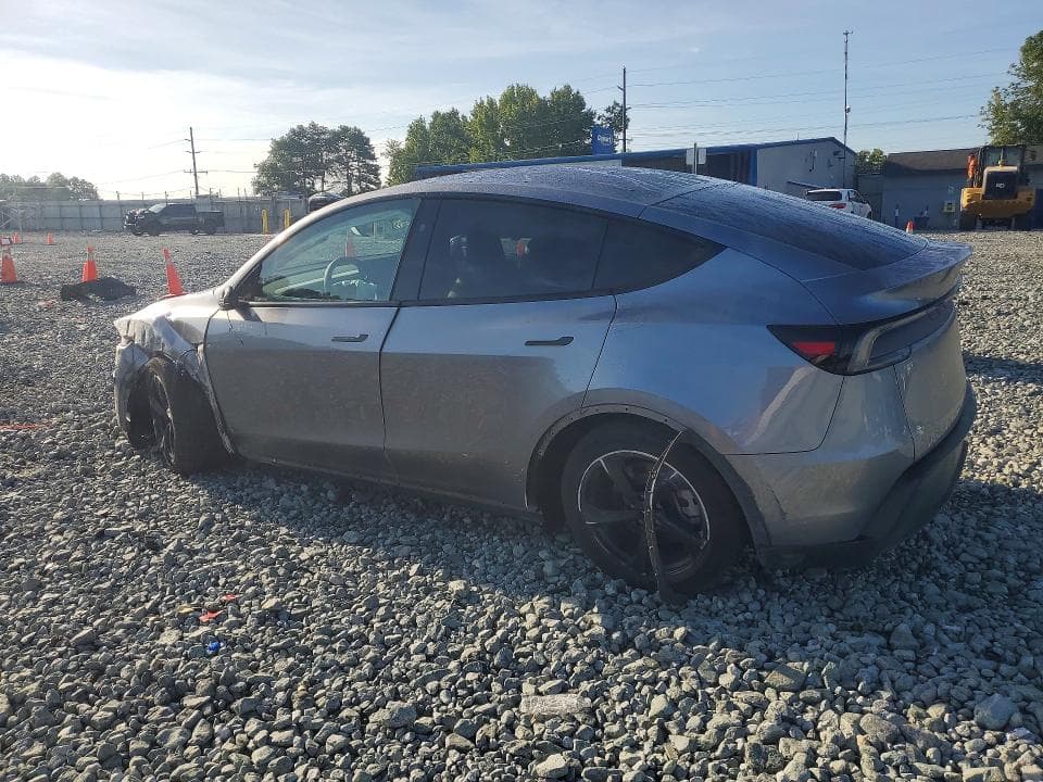 2026 TESLA MODEL Y 2
