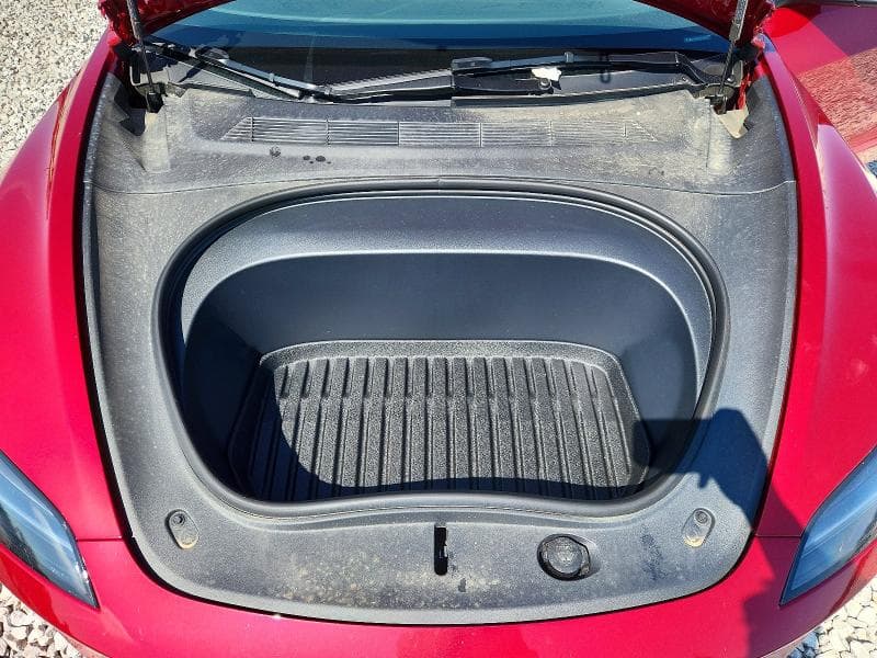 2026 TESLA MODEL 3 11