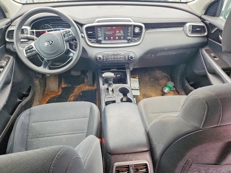 2020 KIA SORENTO LX 8