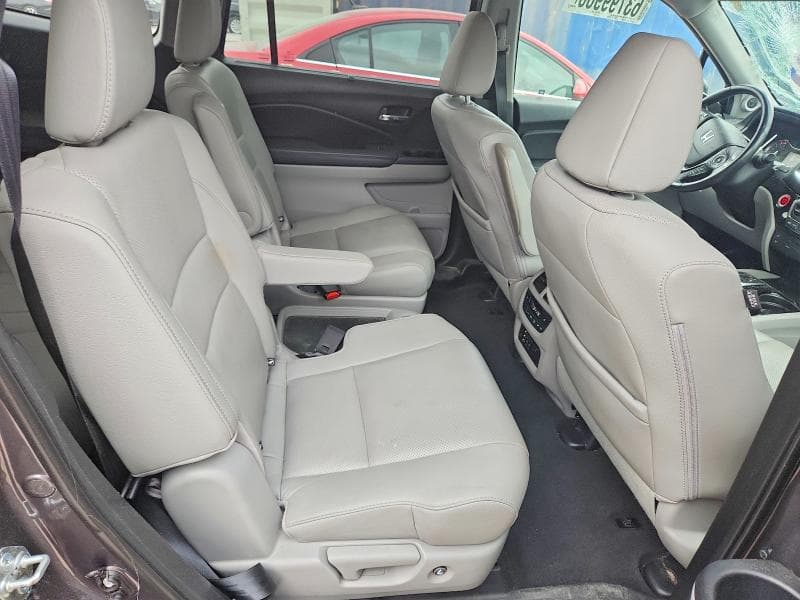 2017 HONDA PILOT ELITE 10