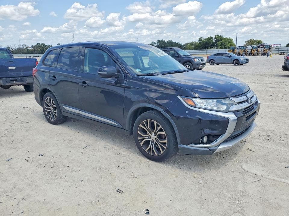 2017 MITSUBISHI OUTLANDER SE 4