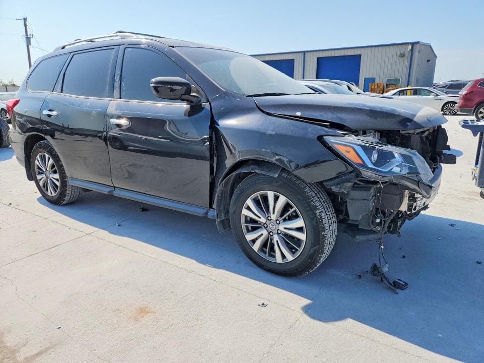 2019 NISSAN PATHFINDER SV 4