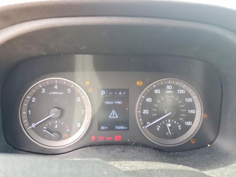 2017 HYUNDAI TUCSON SE 9