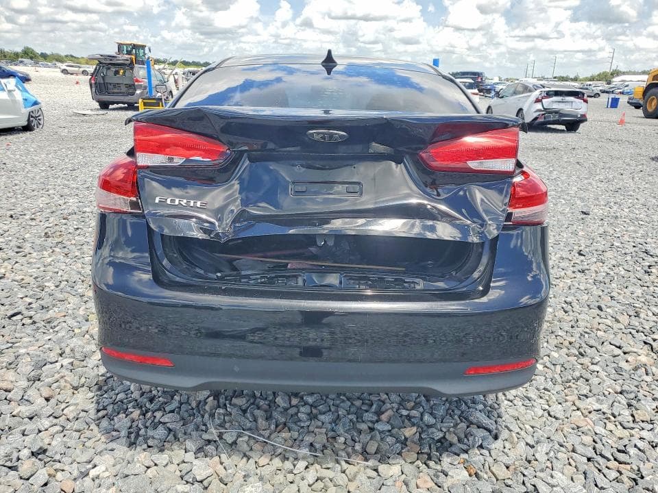2018 KIA FORTE LX 6