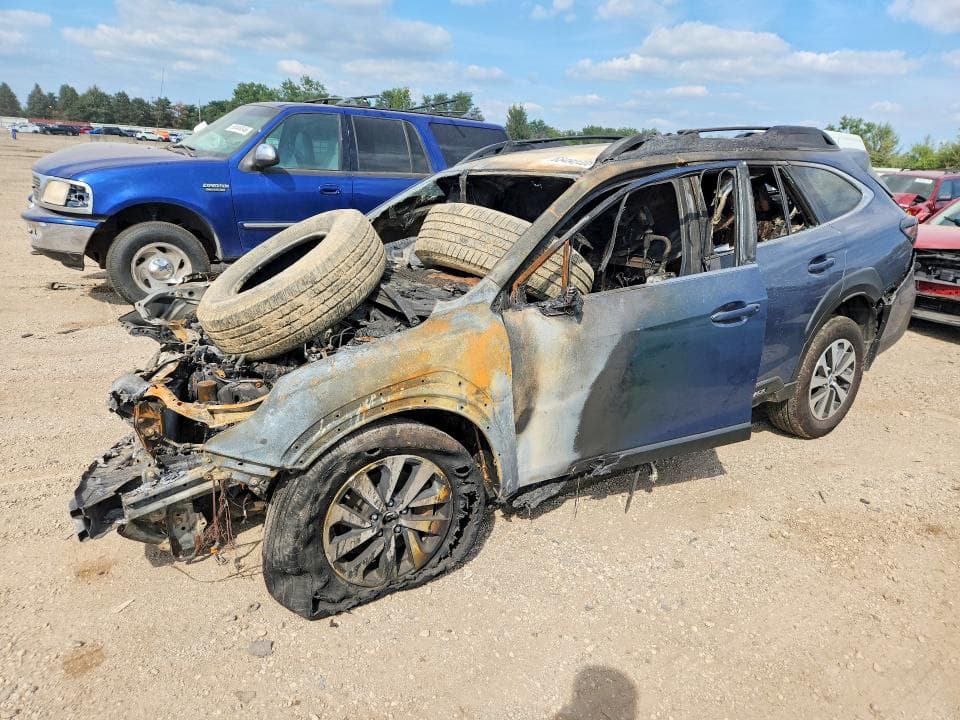 2024 SUBARU OUTBACK - 1