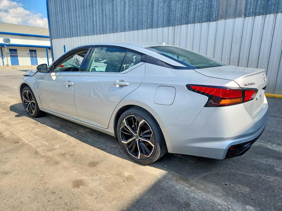 2025 NISSAN ALTIMA SR 2