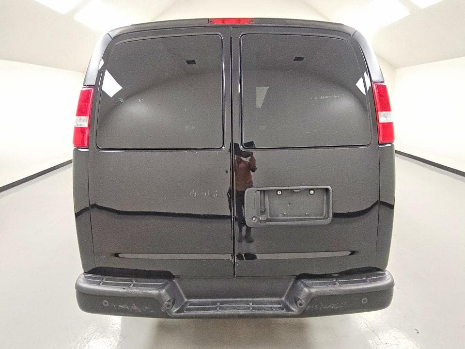 2023 CHEVROLET EXPRESS G2500 6