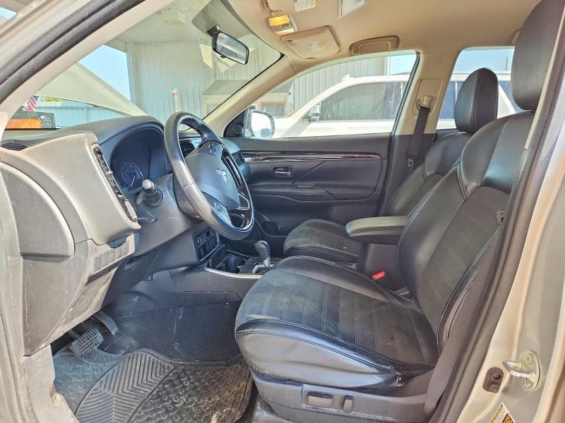2019 MITSUBISHI OUTLANDER SE 7