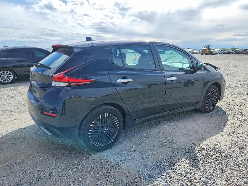 2025 NISSAN LEAF SV PLUS 3
