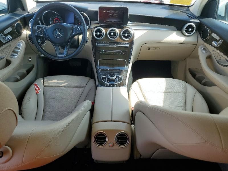 2017 MERCEDES-BENZ GLC 300 4MATIC 8