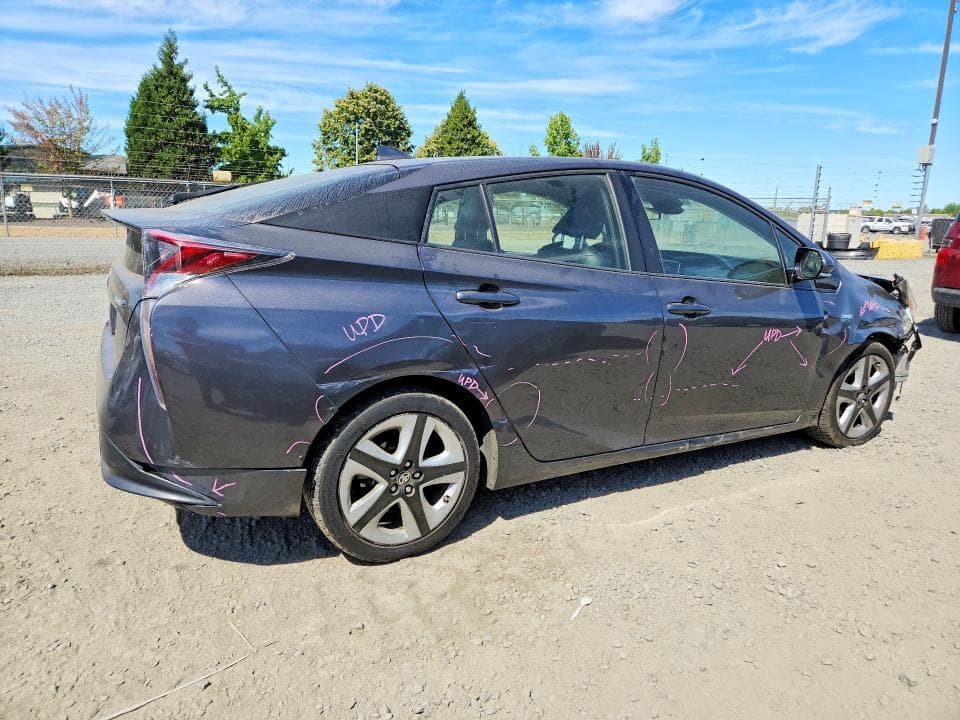 2017 TOYOTA PRIUS THREE TOURING 3