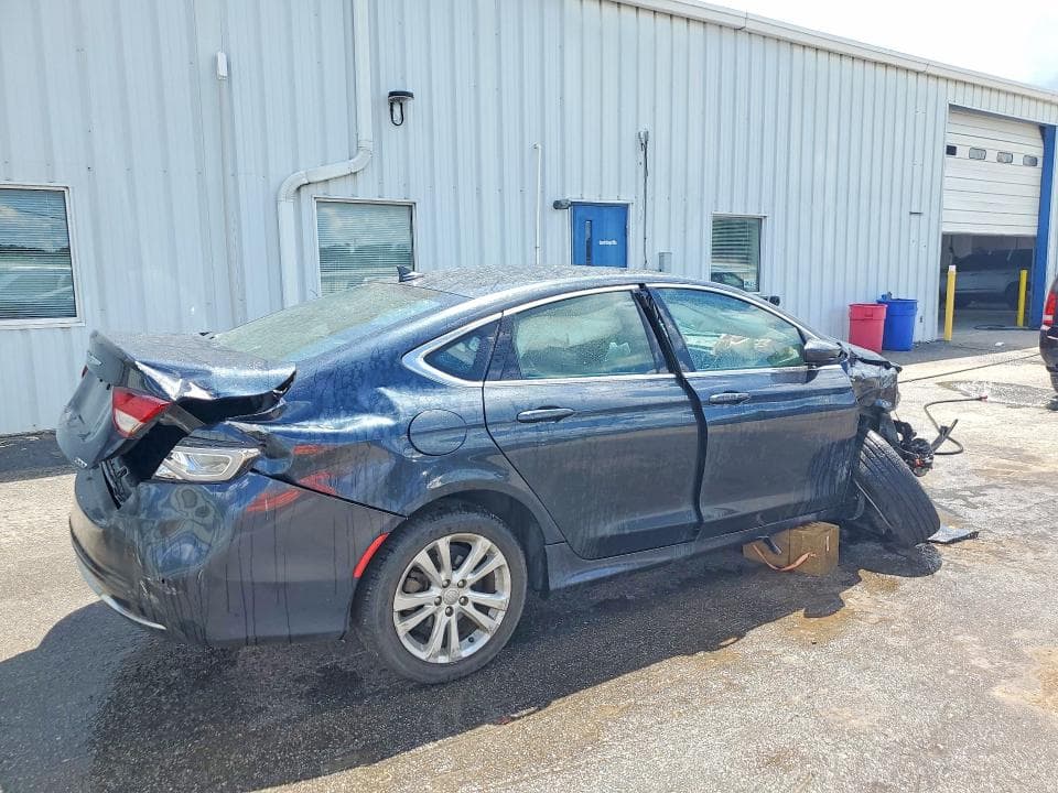 2017 CHRYSLER 200 LIMITED 3
