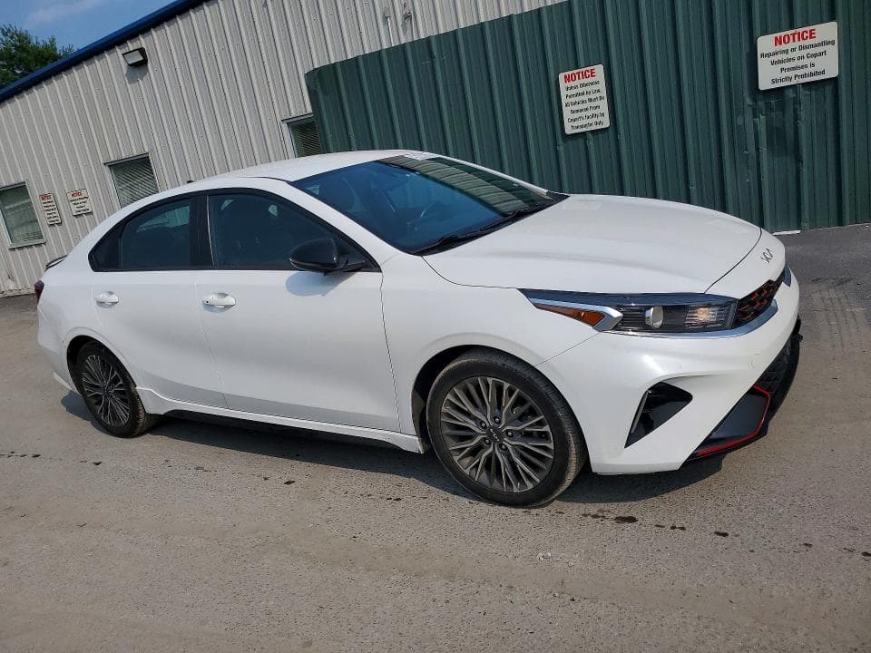 2023 KIA FORTE GT LINE 4