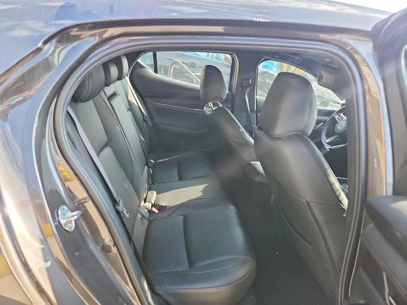 2020 MAZDA 3 PREMIUM 10