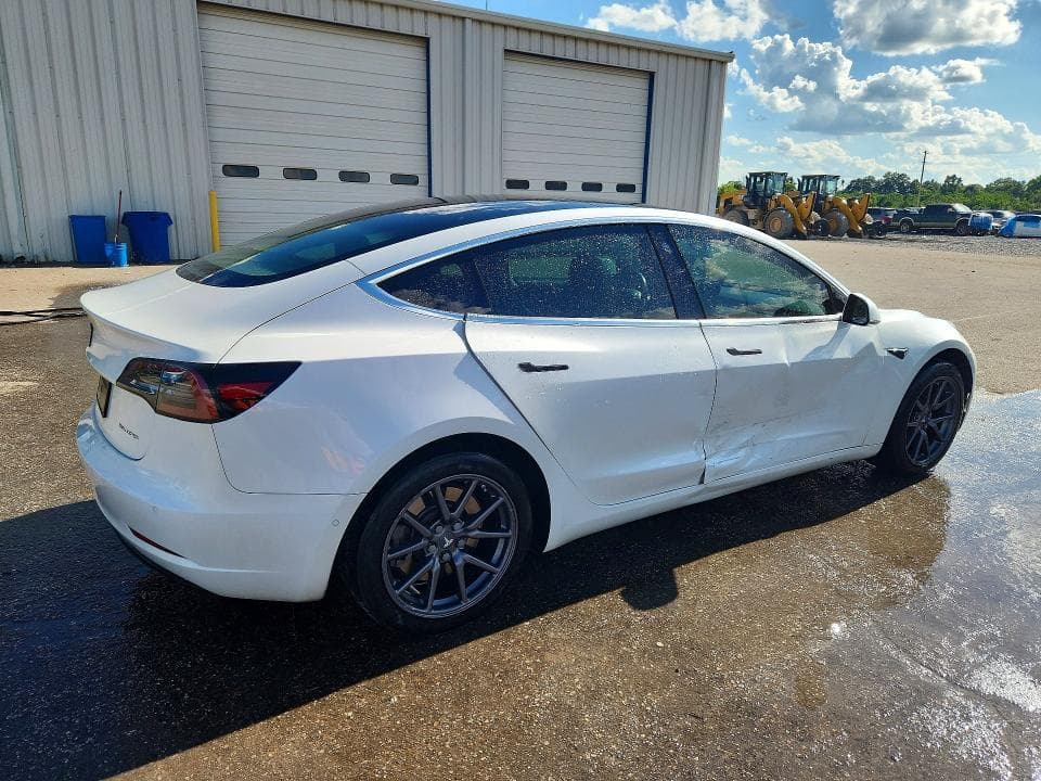 2019 TESLA MODEL 3 3