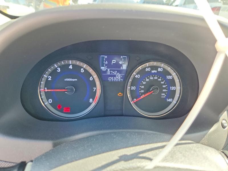 2017 HYUNDAI ACCENT SE 9