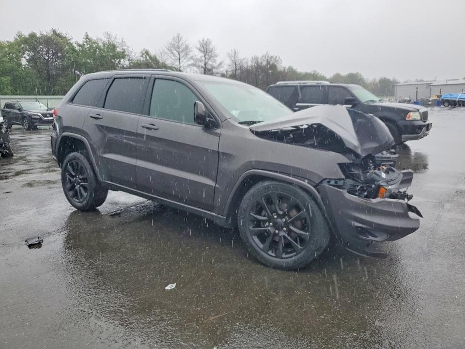 2020 JEEP GRAND CHEROKEE LAREDO 4