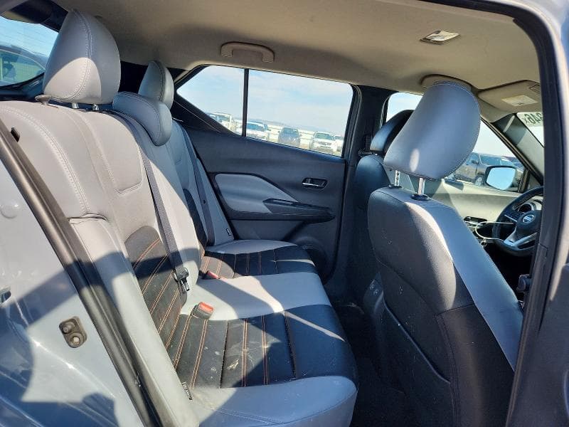 2021 NISSAN KICKS SR 10
