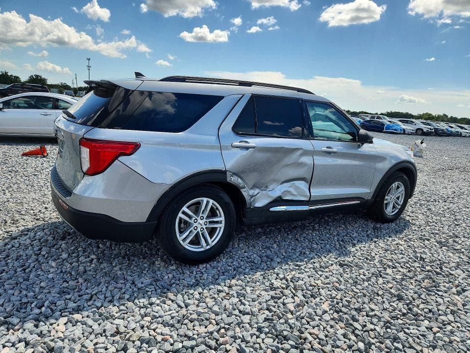 2023 FORD EXPLORER XLT 3